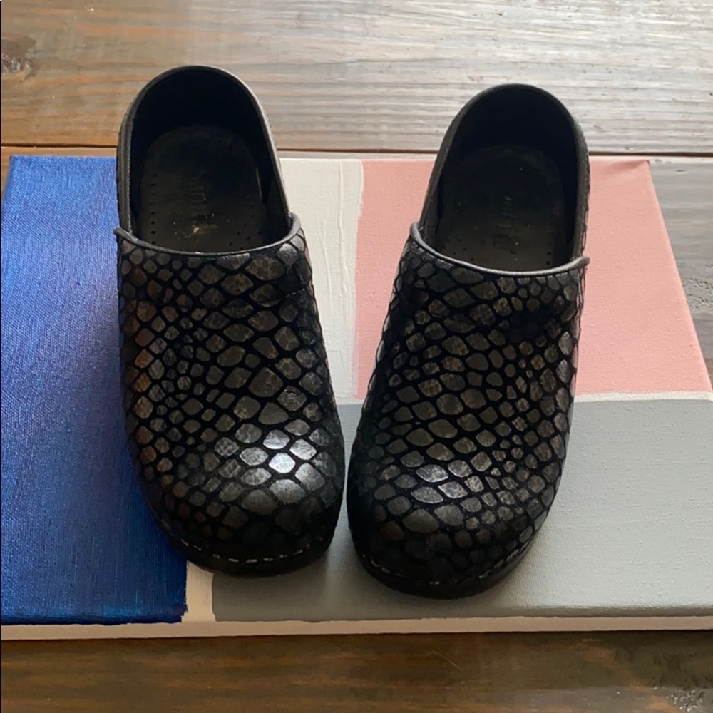 Sanita Clogs